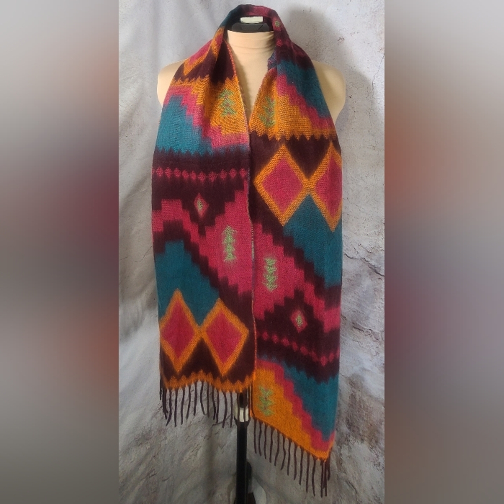 NWOT Soft Multicolor Geometric Pattern Scarf Orange Turquoise Pink Berry
